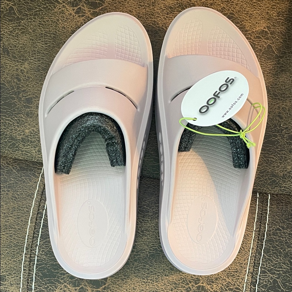 OOFOS Women's OOmega OOahh Stardust